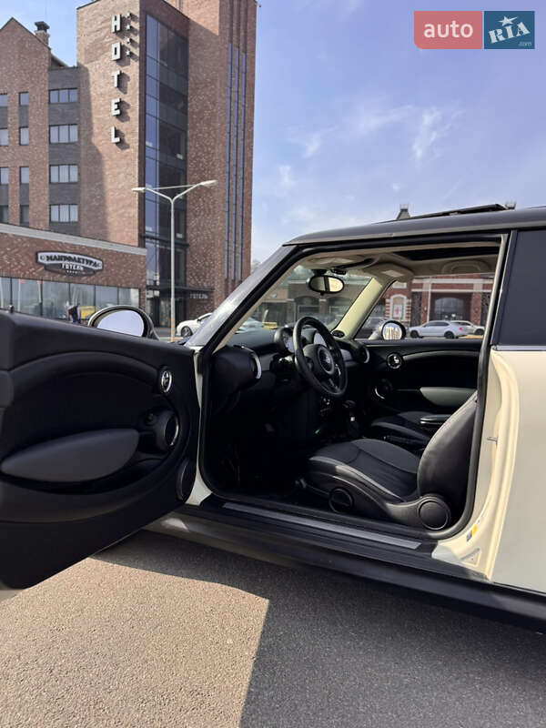 Хетчбек MINI Hatch 2011 в Києві