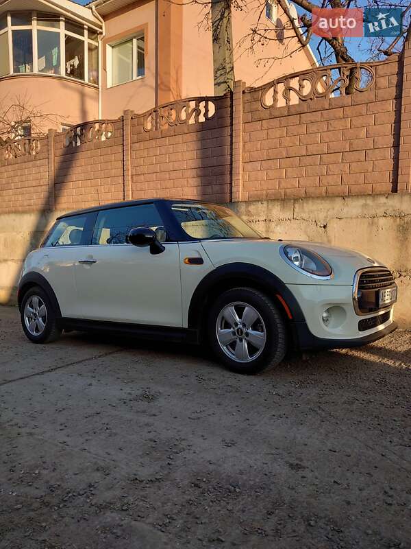 Хетчбек MINI Hatch 2015 в Кривому Розі