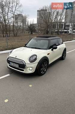 Хетчбек MINI Hatch 2014 в Кам'янському