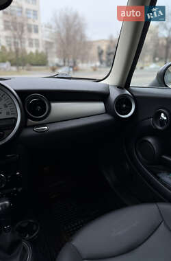 Хэтчбек MINI Hatch 2011 в 