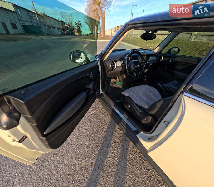 Хетчбек MINI Hatch 2010 в Києві фото 15 Хетчбек MINI Hatch 2010 в Києві