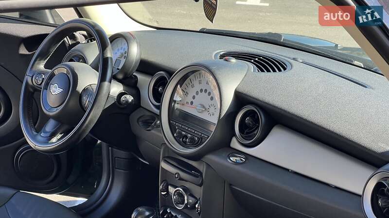 Хэтчбек MINI Hatch 2012 в Чернигове