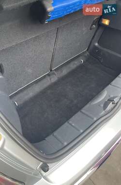 Хэтчбек MINI Hatch 2003 в 