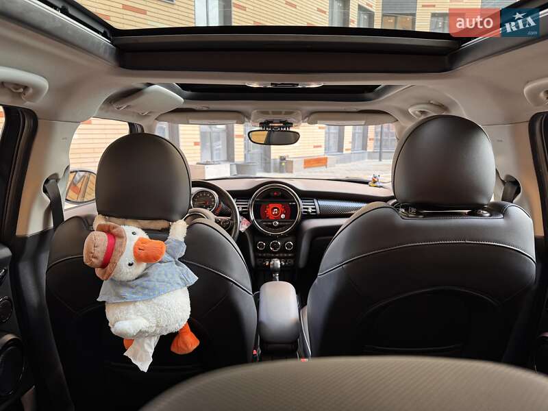 Хетчбек MINI Hatch 2017 в Харкові