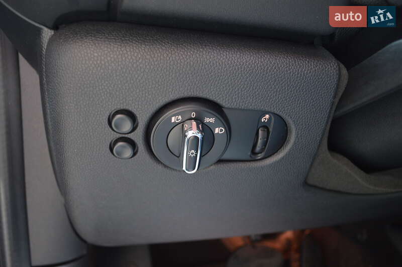 Хетчбек MINI Hatch 2014 в Львові