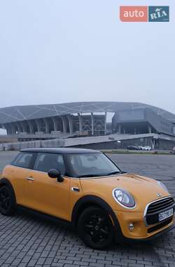 Хетчбек MINI Hatch 2014 в Львові