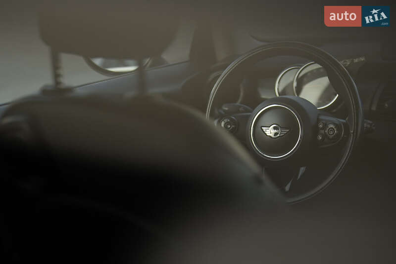 Хетчбек MINI Hatch 2014 в Києві