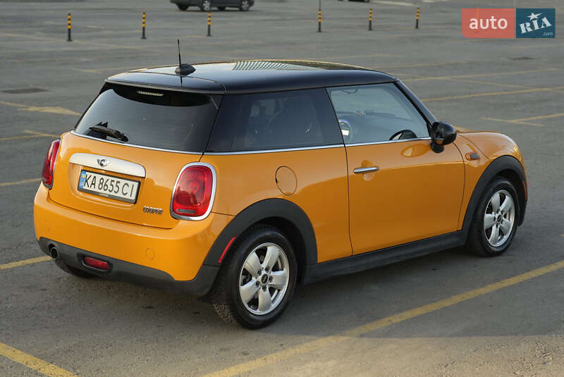 Хетчбек MINI Hatch 2014 в Києві