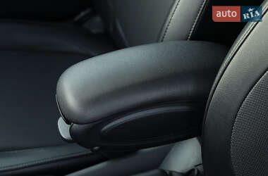 Хетчбек MINI Hatch 2014 в 