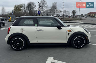 Хетчбек MINI Hatch 2015 в 