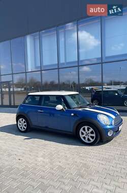 Хэтчбек MINI Hatch 2008 в 