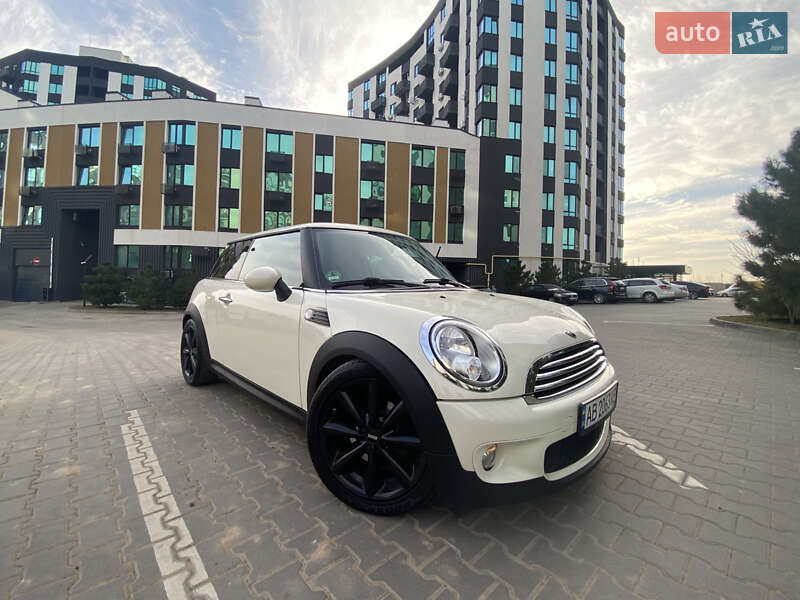 Хетчбек MINI Hatch 2008 в Києві