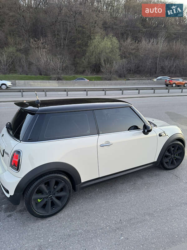 Хетчбек MINI Hatch 2010 в Києві