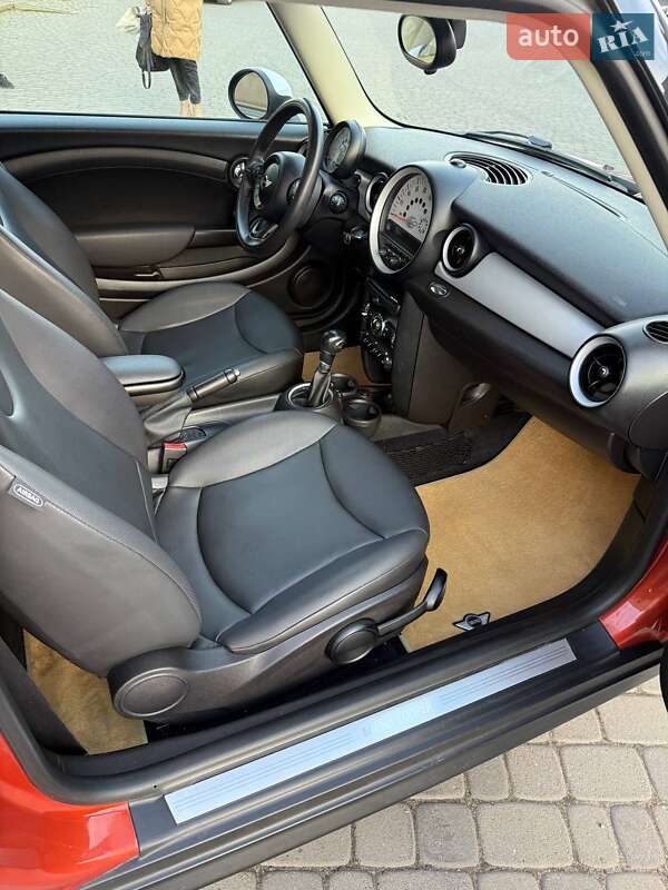 Хетчбек MINI Hatch 2012 в Хмельницькому