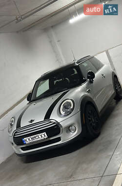 Хетчбек MINI Hatch 2014 в 