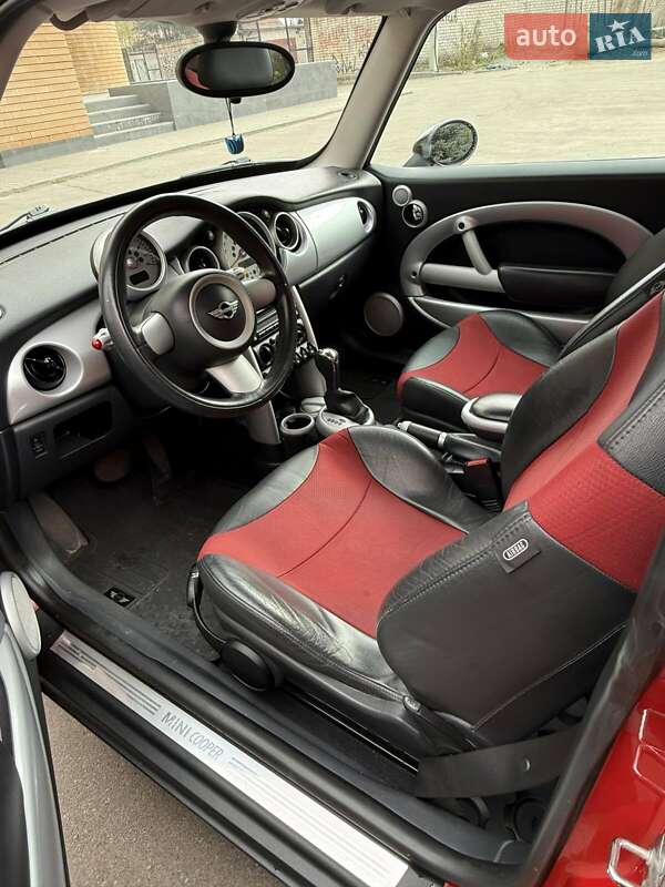 Хэтчбек MINI Hatch 2006 в Днепре