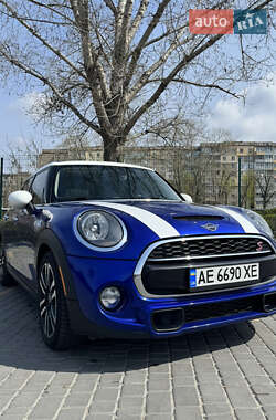 Хэтчбек MINI Hatch 2018 в 