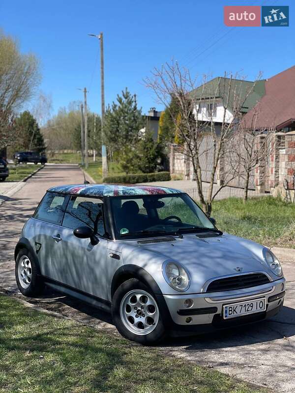 Хэтчбек MINI Hatch 2006 в 