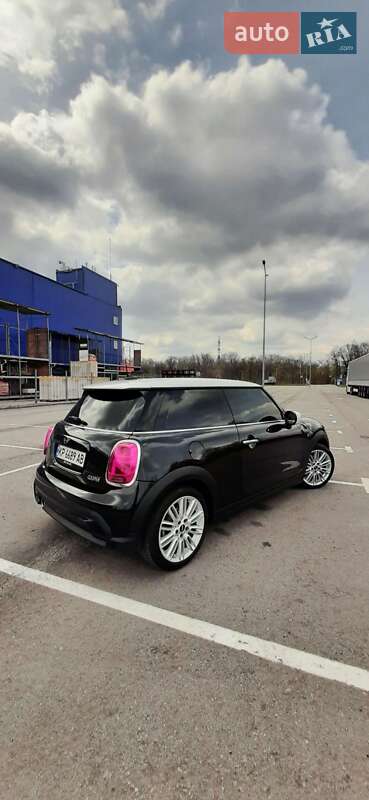 Хетчбек MINI Hatch 2022 в Запоріжжі