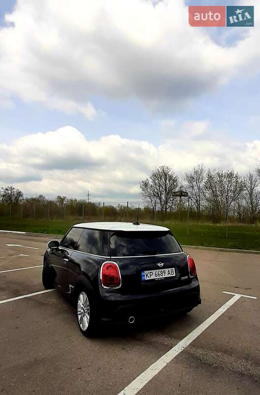 Хетчбек MINI Hatch 2022 в Запоріжжі