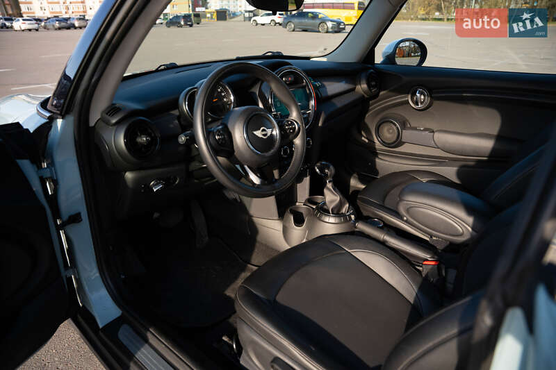Хетчбек MINI Hatch 2014 в Києві