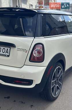 Хэтчбек MINI Hatch 2012 в 