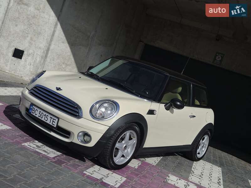 Хэтчбек MINI Hatch 2009 в 