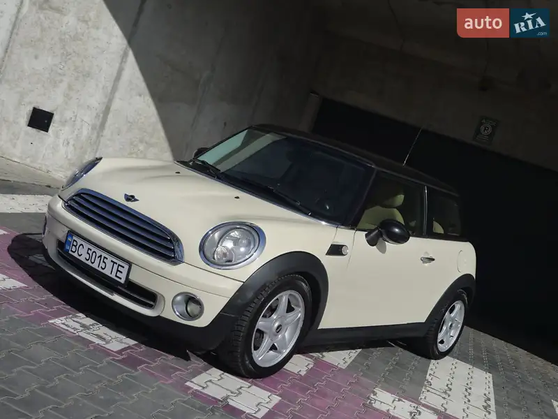 Хэтчбек MINI Hatch 2009 в 
