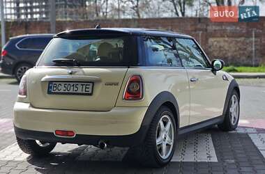 Хэтчбек MINI Hatch 2009 в 