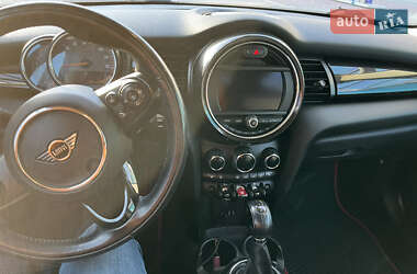 Хетчбек MINI Hatch 2015 в Черкасах