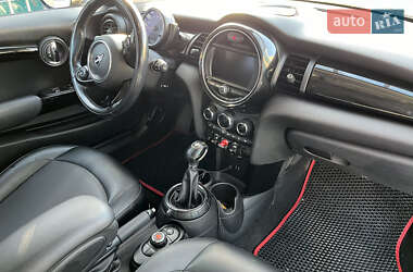 Хетчбек MINI Hatch 2015 в Черкасах