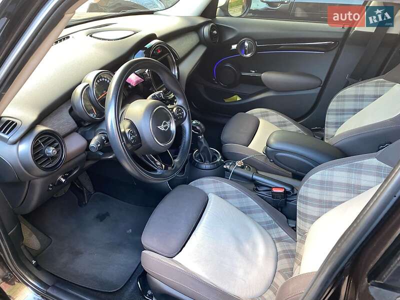 Хэтчбек MINI Hatch 2015 в Одессе фото 6 Хэтчбек MINI Hatch 2015 в Одессе