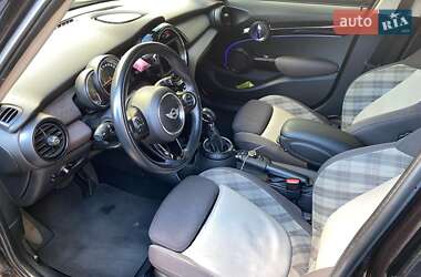Хетчбек MINI Hatch 2015 в 