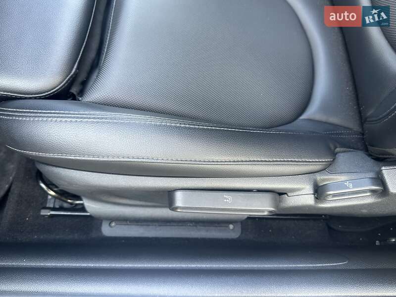 Хетчбек MINI Hatch 2016 в Києві