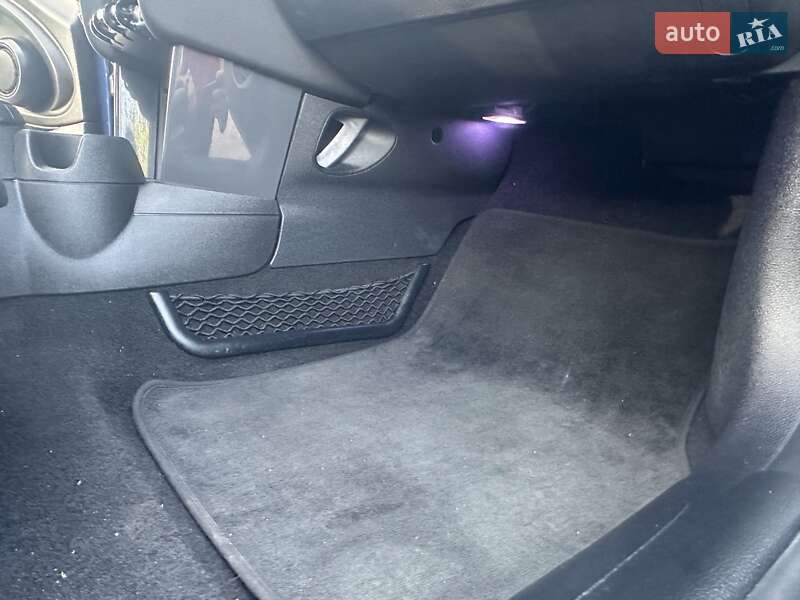 Хетчбек MINI Hatch 2016 в Києві