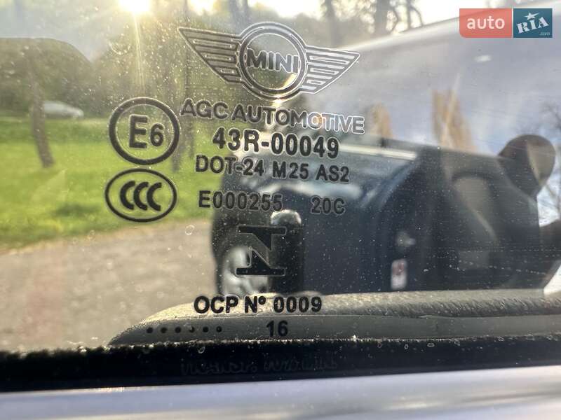 Хетчбек MINI Hatch 2016 в Києві