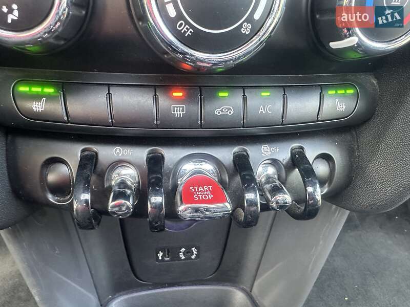 Хэтчбек MINI Hatch 2016 в Киеве