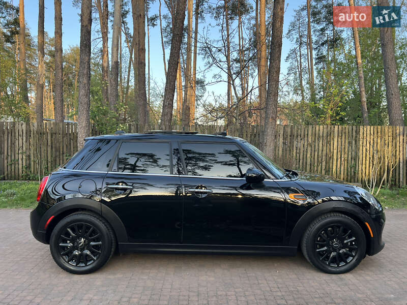 Хетчбек MINI Hatch 2017 в Києві