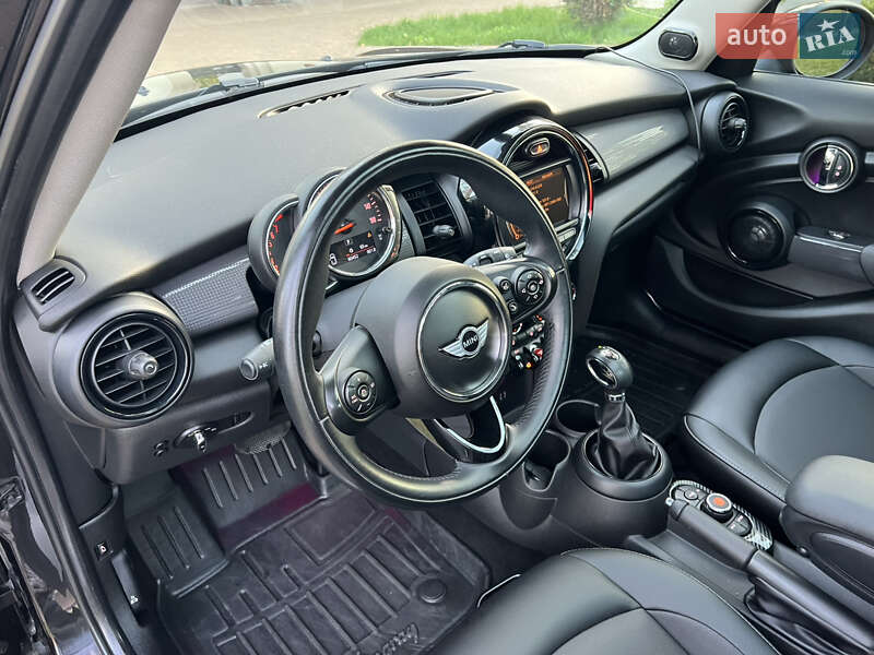 Хетчбек MINI Hatch 2017 в Києві