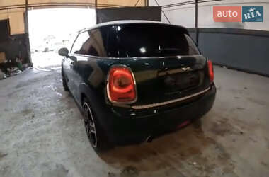 Хэтчбек MINI Hatch 2015 в 