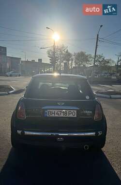 Хэтчбек MINI Hatch 2004 в 