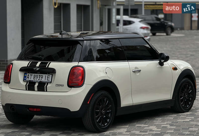 Хэтчбек MINI Hatch 2014 в Ивано-Франковске