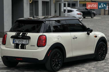 Хетчбек MINI Hatch 2014 в 