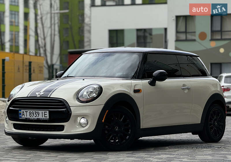 Хэтчбек MINI Hatch 2014 в Ивано-Франковске