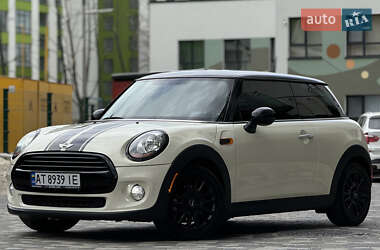 Хетчбек MINI Hatch 2014 в 