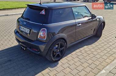Хетчбек MINI Hatch 2010 в 