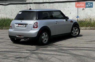 Хетчбек MINI Hatch 2010 в 
