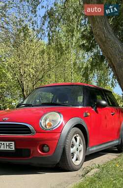 Хэтчбек MINI Hatch 2009 в Ровно