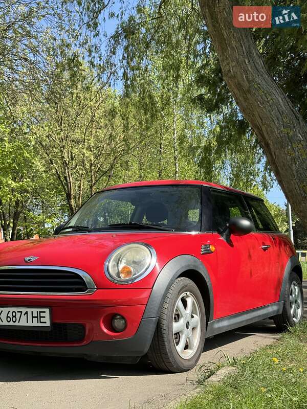Хетчбек MINI Hatch 2009 в 
