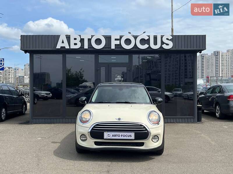 Хетчбек MINI Hatch 2014 в Києві